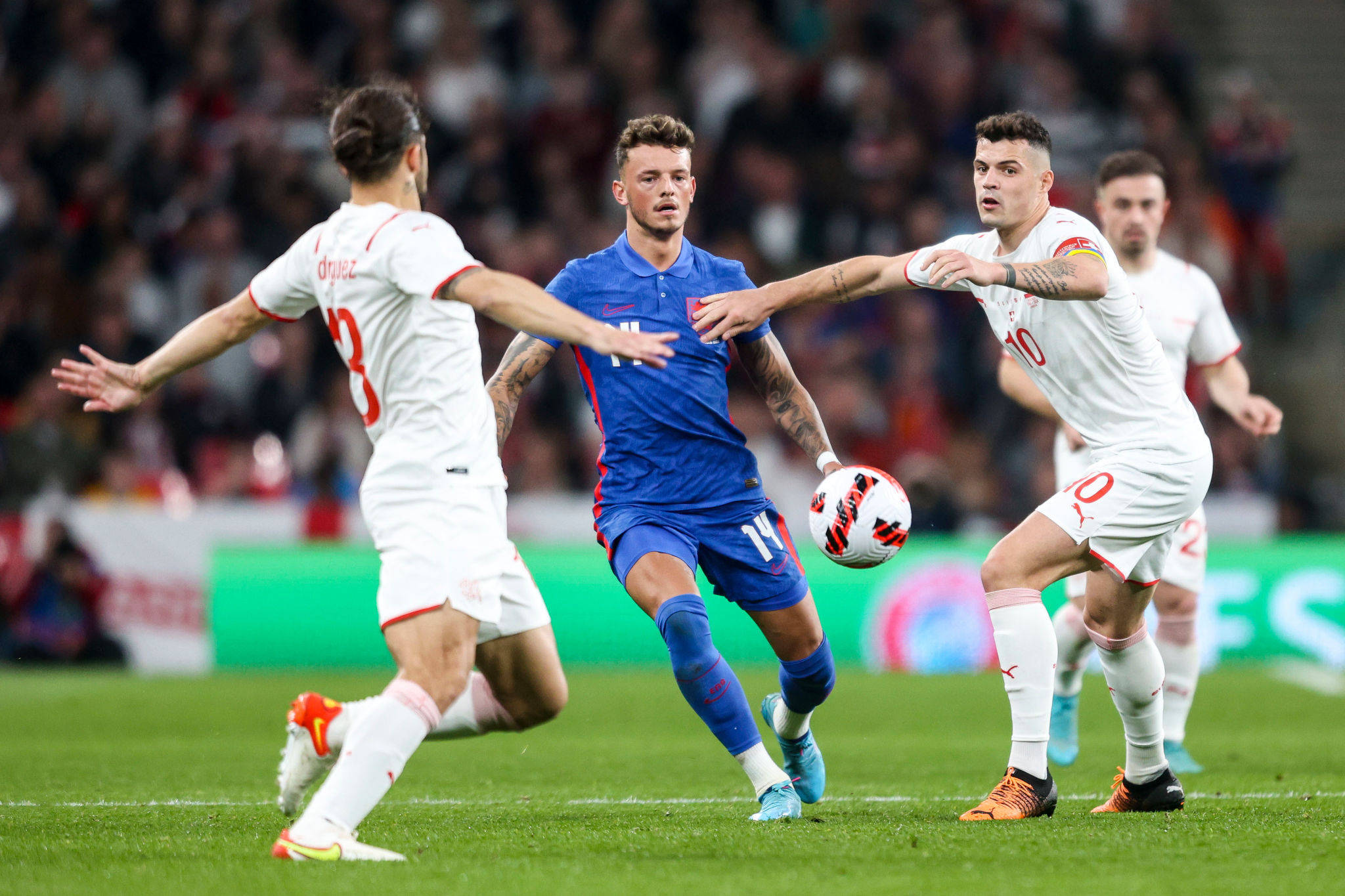 Ming在瑞士队比赛中关键助攻，精彩发挥引发热议！